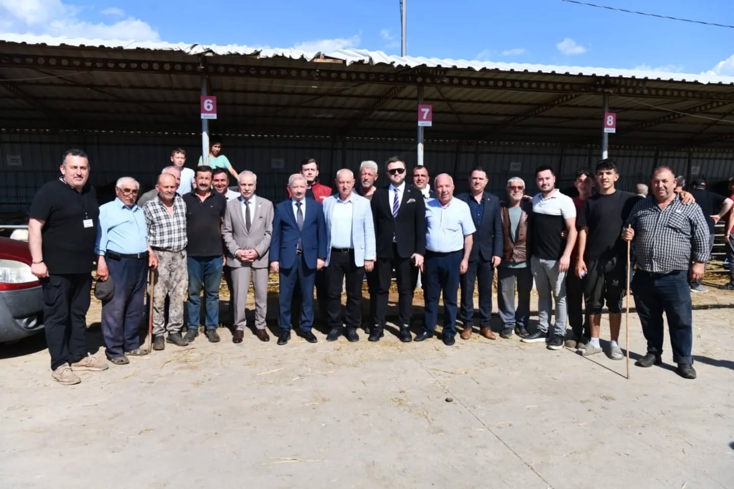Keşan ilçesinde canlı hayvan pazarı ve mezbaha denetlendi.