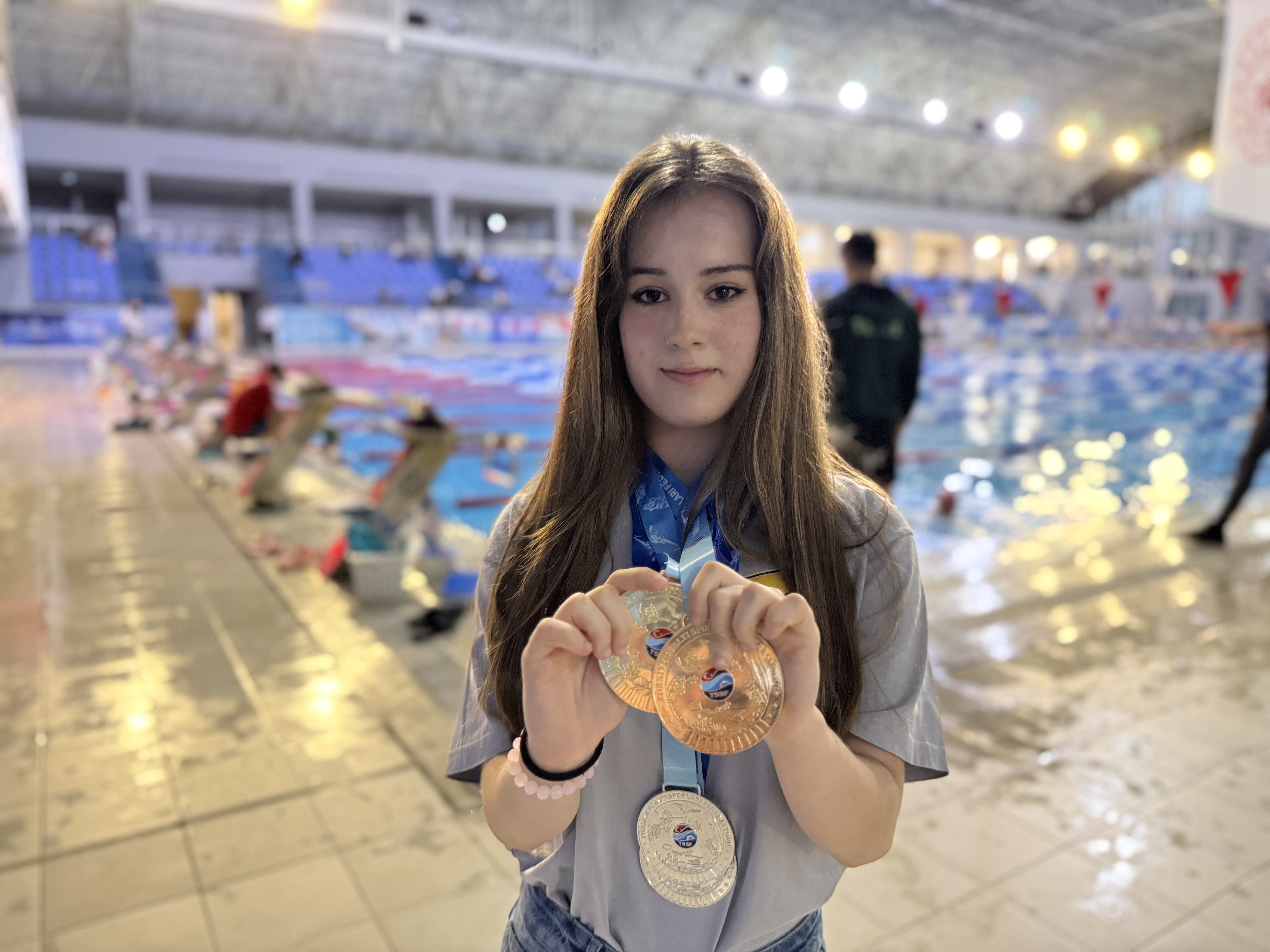 Serbest dalışta Türkiye şampiyonluğu bulunan milli sporcu Kardelen Çarpar (15), dünya şampiyonasında kürsüde yer almak hedefiyle hazırlıklarını sürdürüyor.