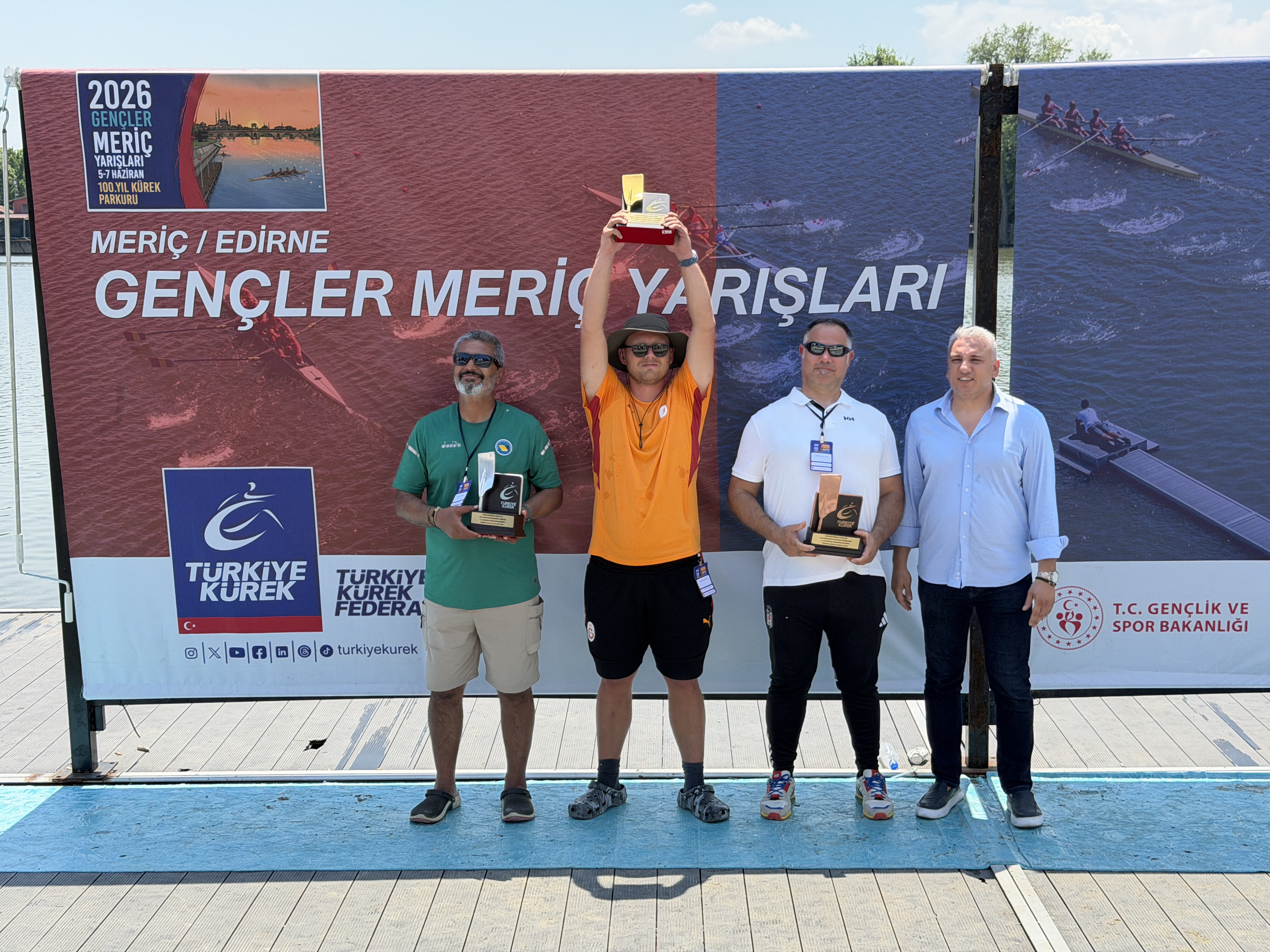 Kürekte, Gençler Meriç Yarışları sona erdi.