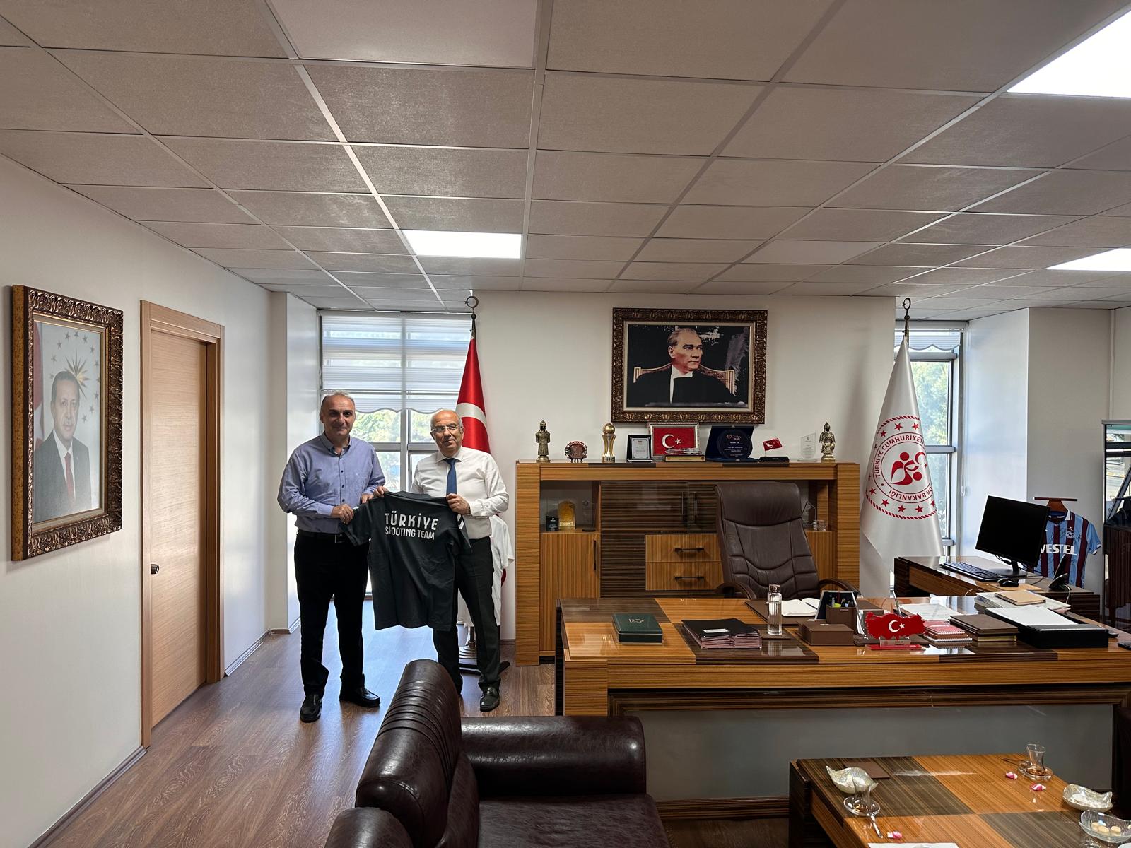 Türkiye Atıcılık Federasyonu Başkanı Murat Kocakaya, Edirne'de ziyaretlerde bulundu.