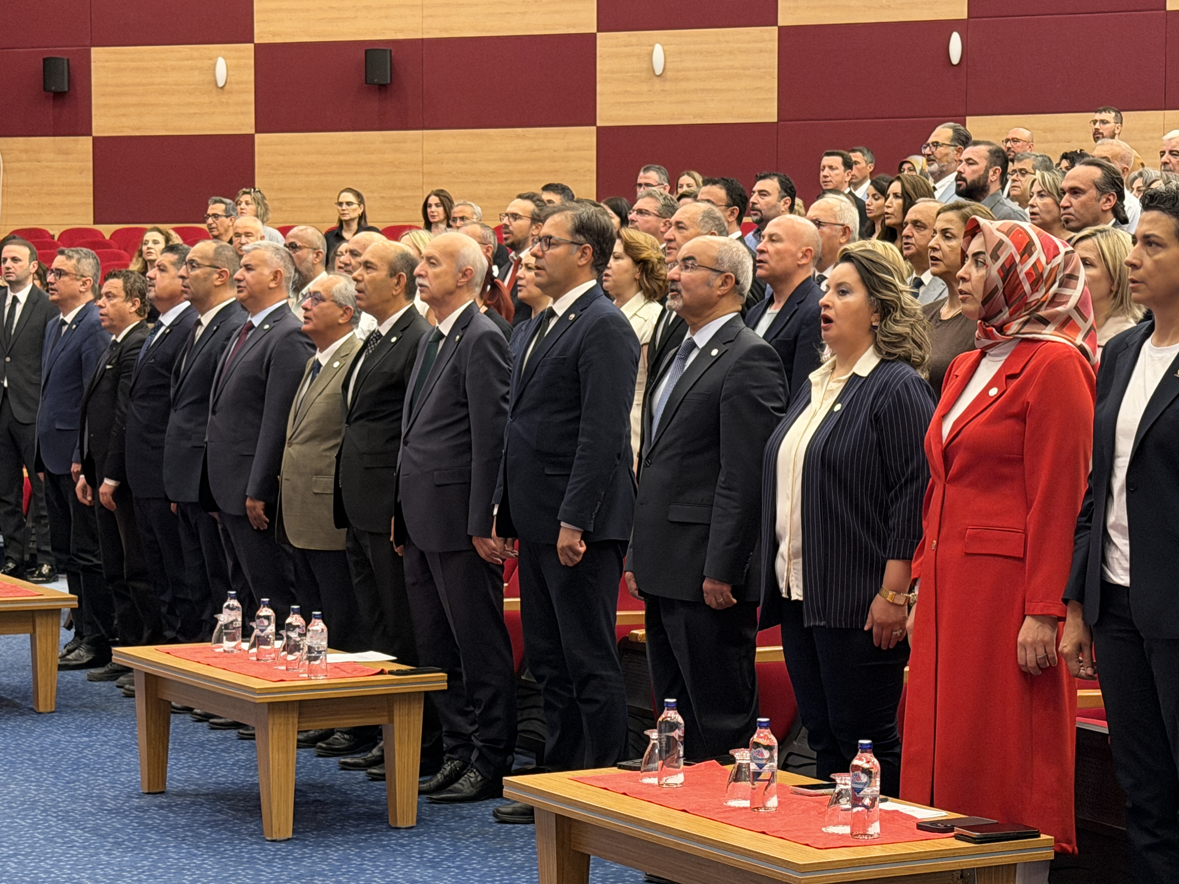 Trakya Üniversitesinde 2025-2026 Akademik ve İdari Personel Ödül Töreni düzenlendi.