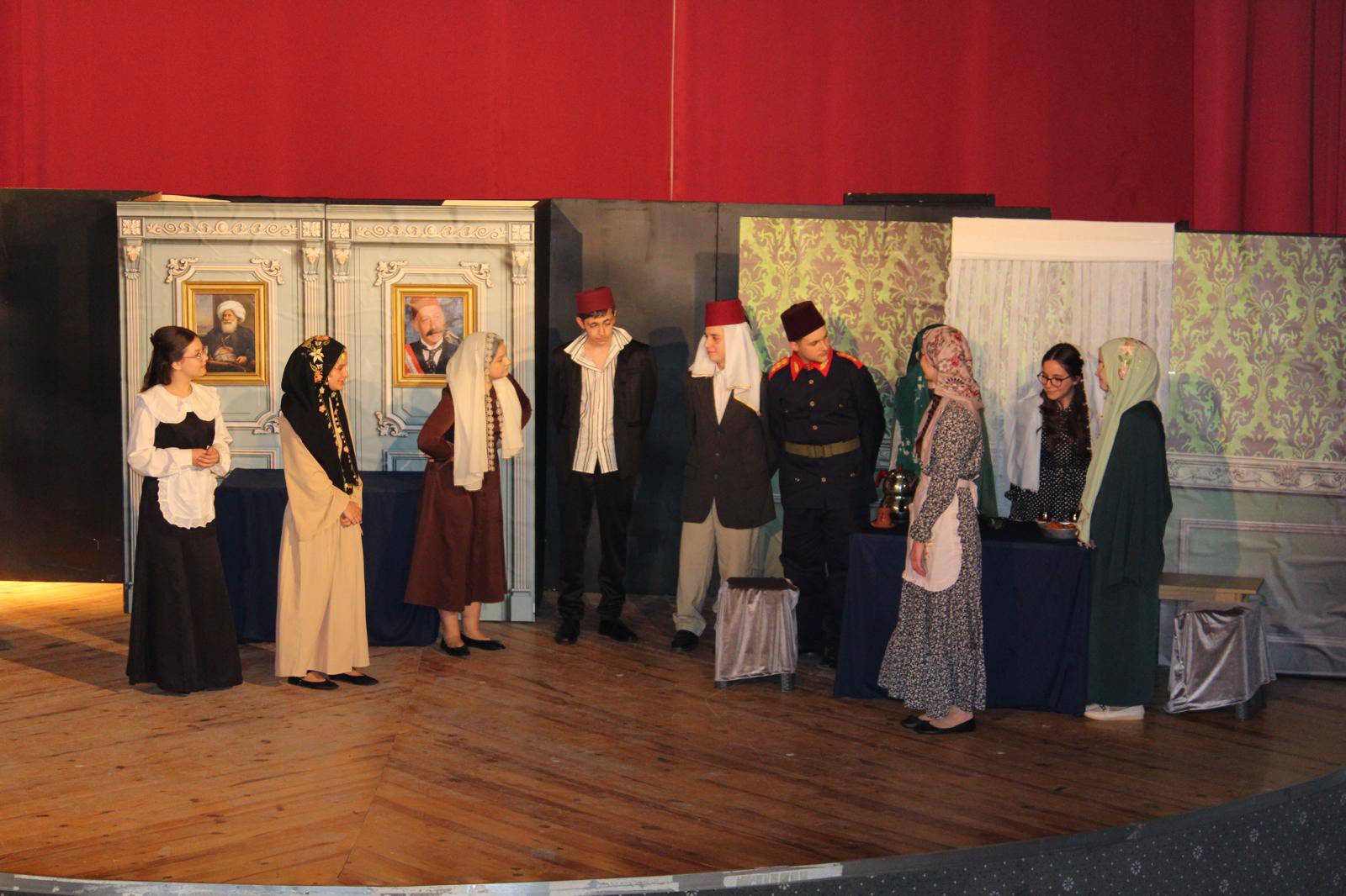 “Gulyabani” Trakya Üniversitesi sahnesinde!