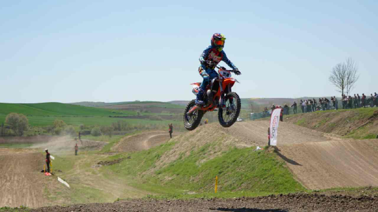 Türkiye Motokros Şampiyonası'nın 1. ayak yarışları başladı