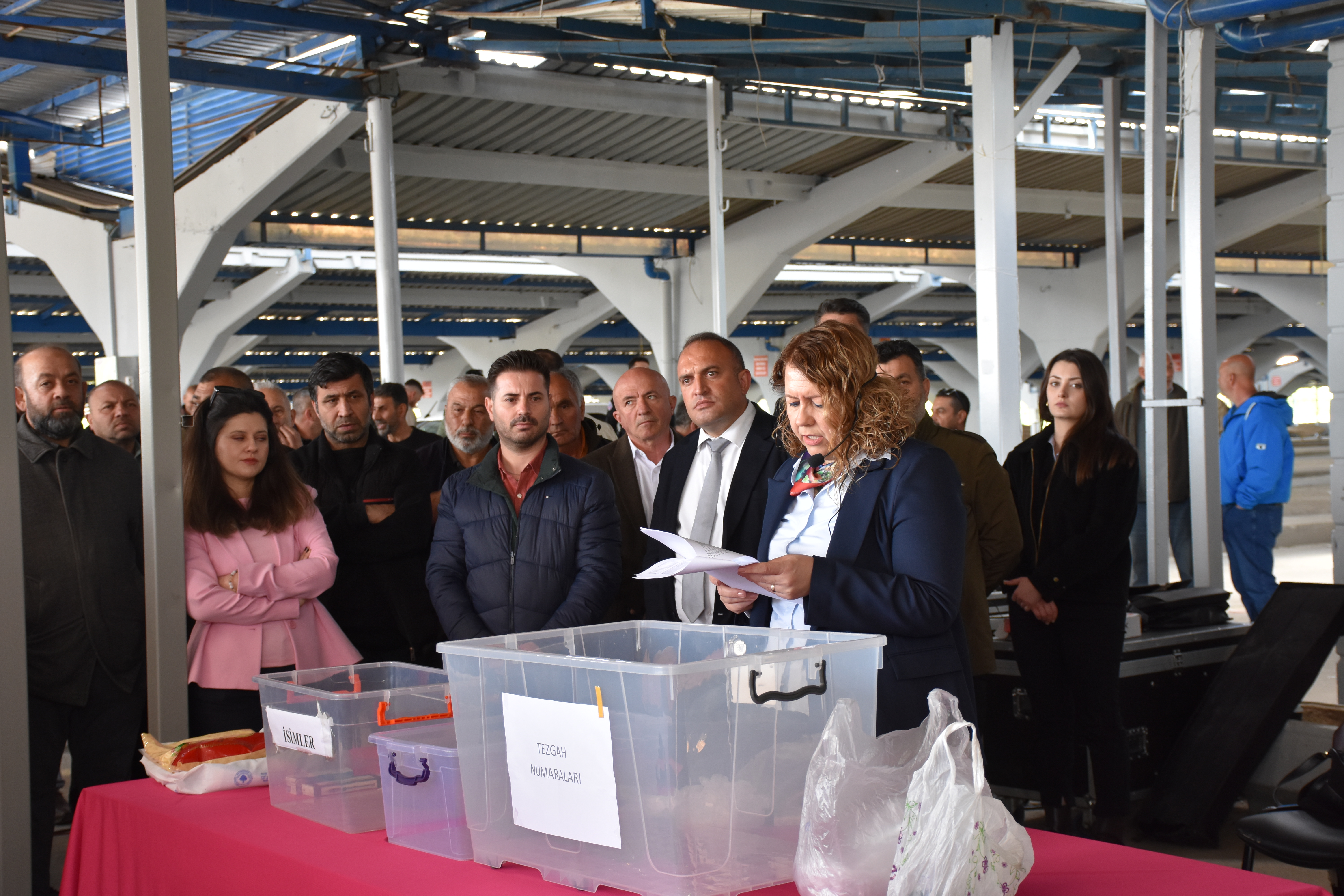 Balkan Pazarı'nda Esnafın Tezgah Yerleri Kurayla Belirlendi