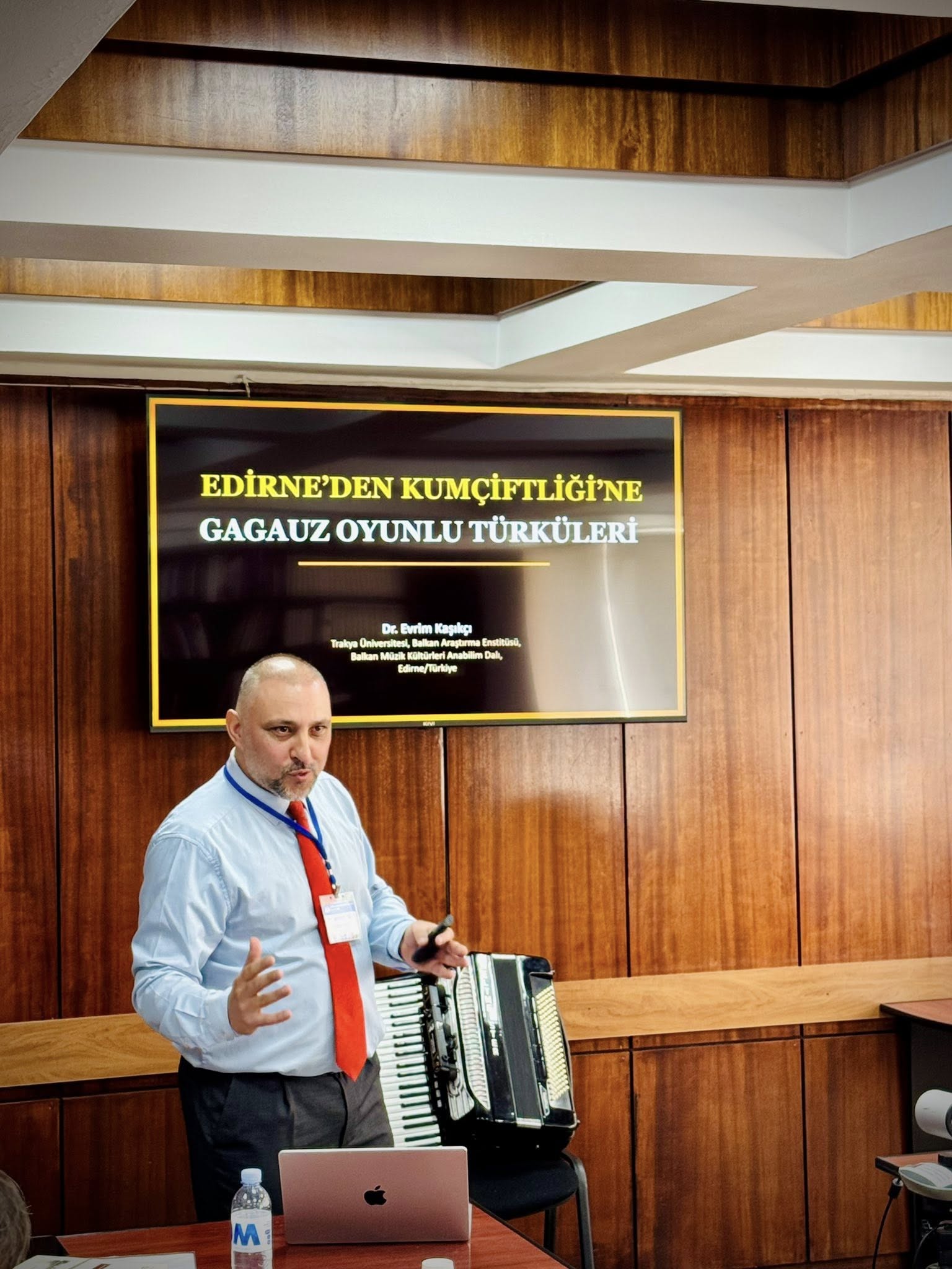 Edirneli Akademisyenden Gagauzya’da Kültürel Sunum