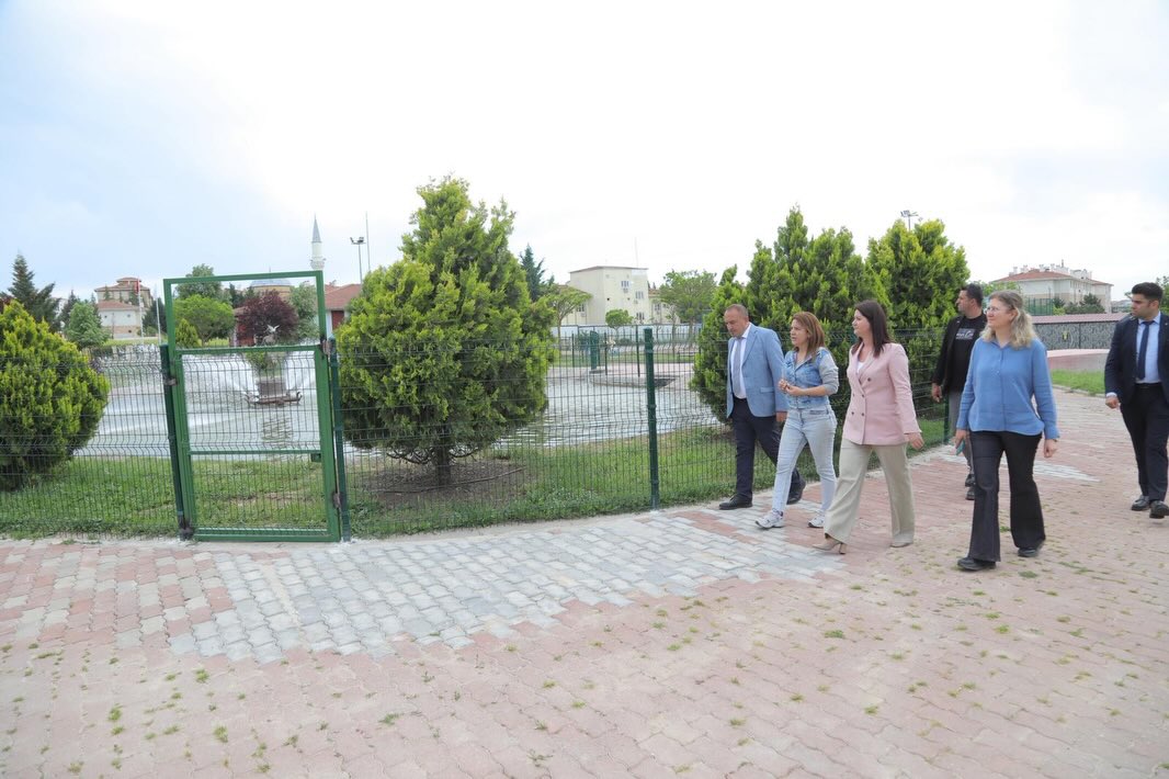 Başkanı Gencan, üstyapı çalışmalarını yerinde  inceledi
