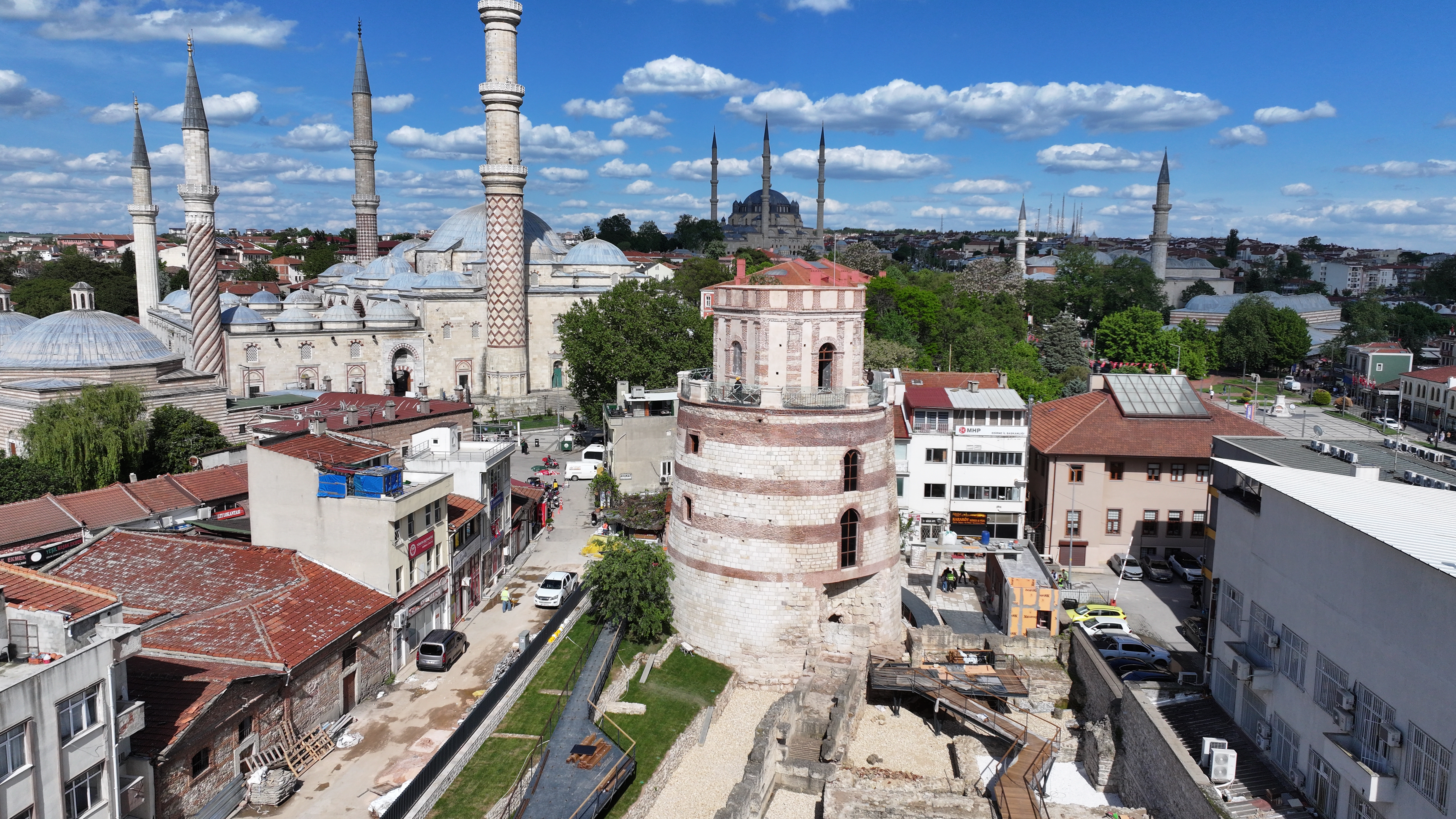 Makedon Kulesi haziranda kapılarını açıyor