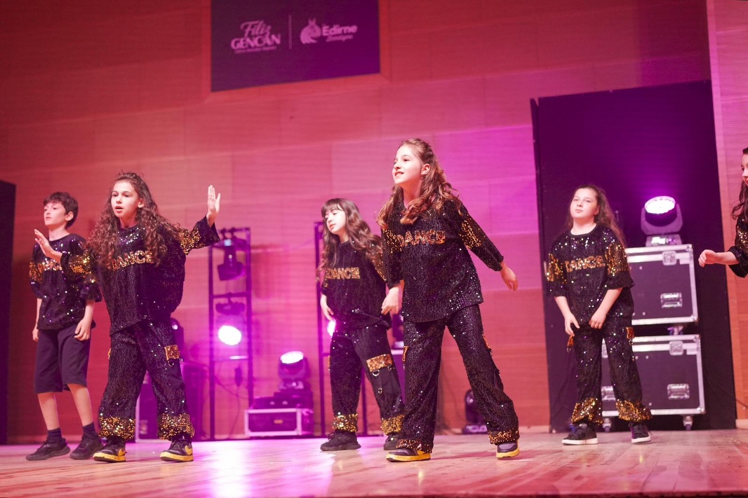 Edirne’de “Dansların Gecesi”ne Büyük İlgi