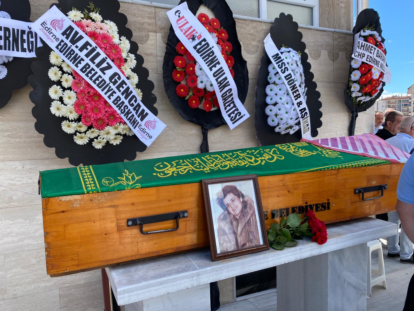 Bakiye Sarılarlı ebediyete uğurlandı