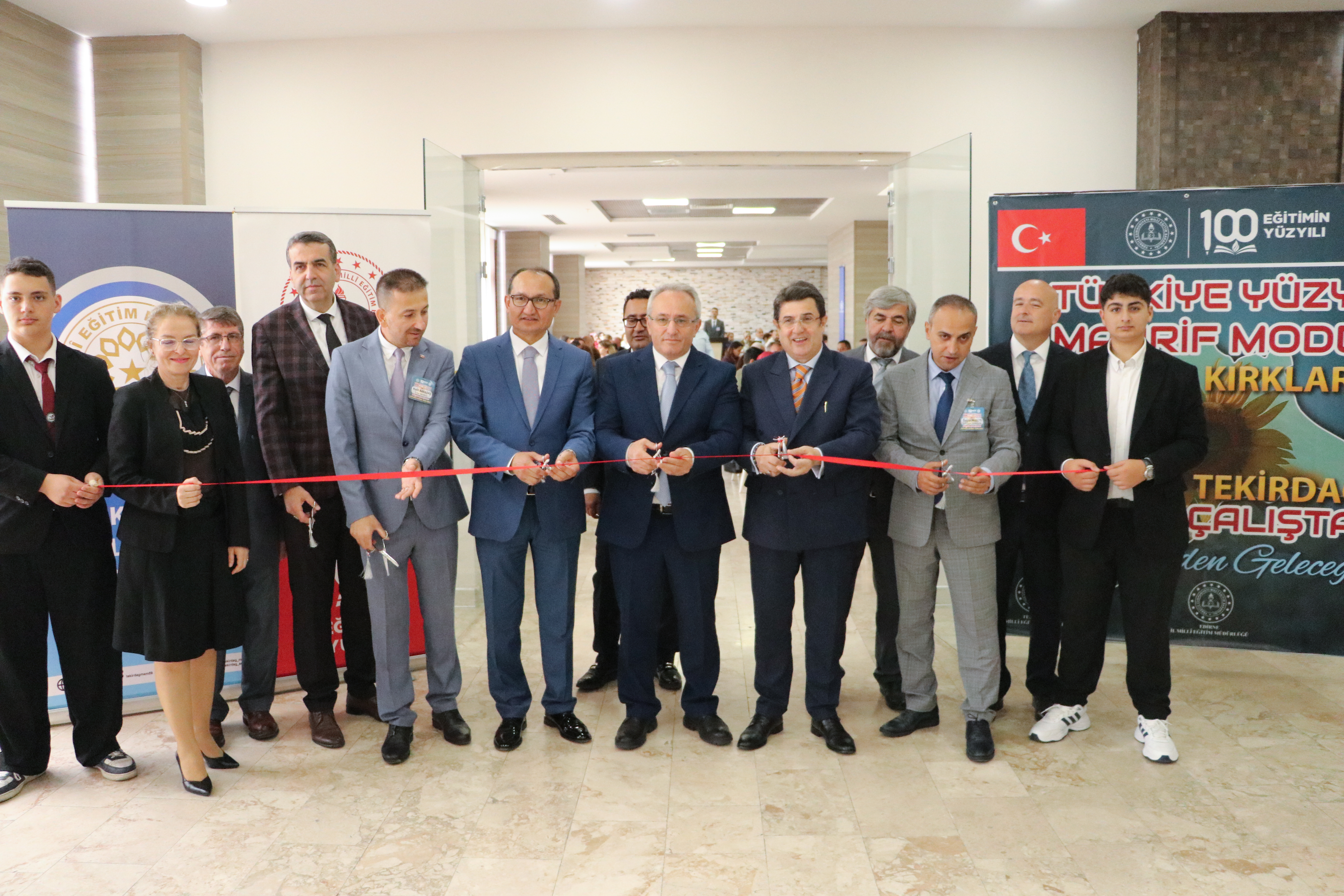 Öğretmenler Türkiye Yüzyılı Maarif Modeli için buluştu