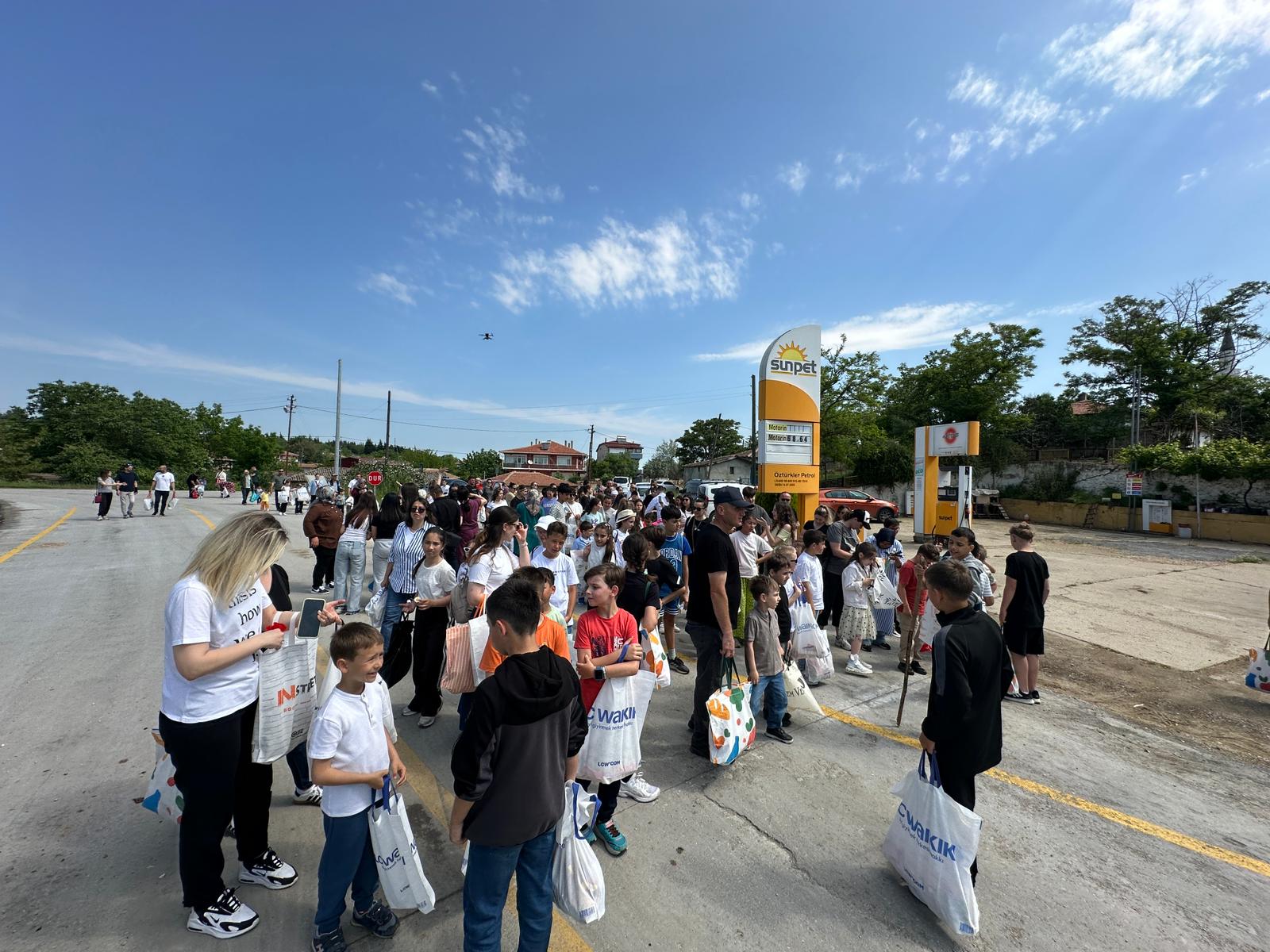 “500 Yıllık Geleneğe Kurabiyeci Dede’den Tatlı Destek”