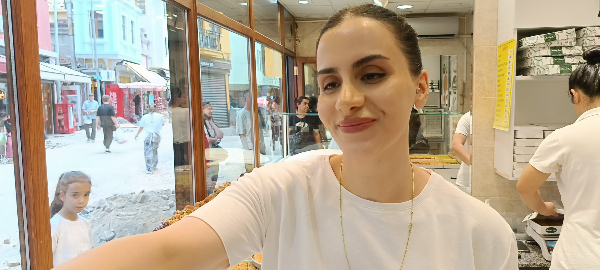 Kampanyalı Baklavaya Talep Yoğun, Kuyruklar Oluştu