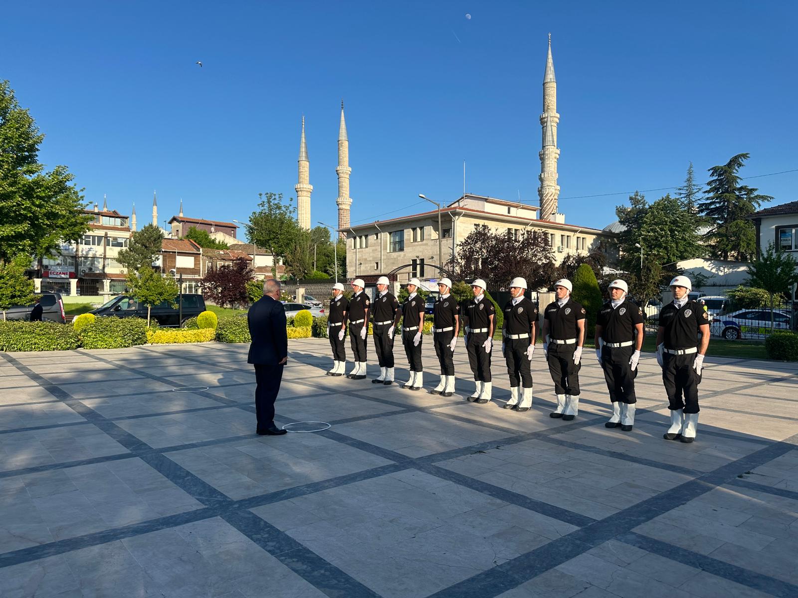 Milli Savunma Bakanı Yaşar Güler Edirne'de