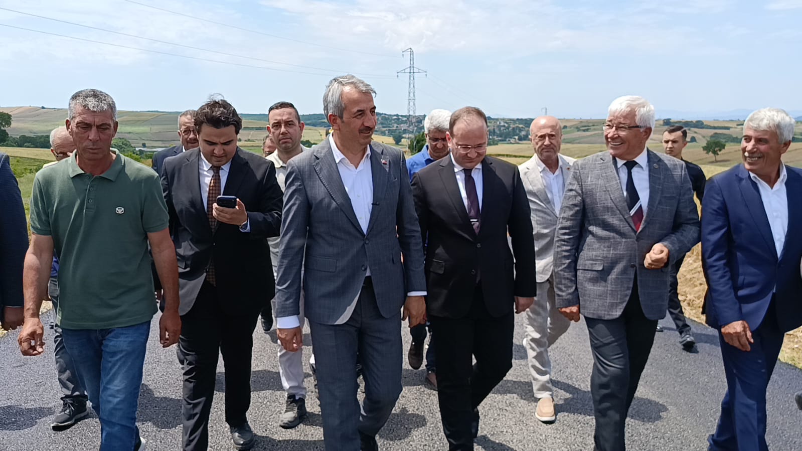 Köy yollarına 'ömürlük yatırım'