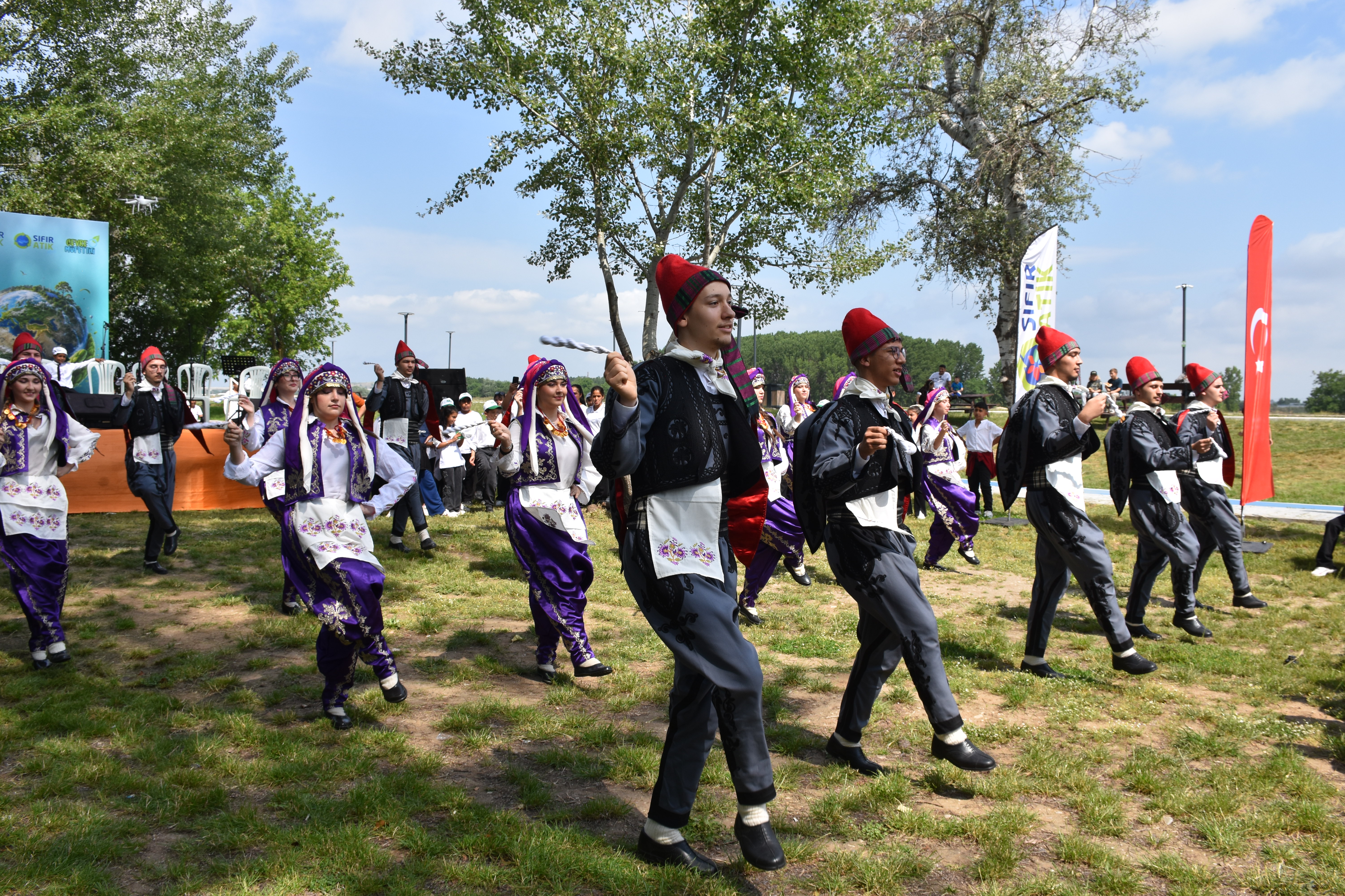 Edirne'de öğrenciler çevre temalı projelerini sergiledi
