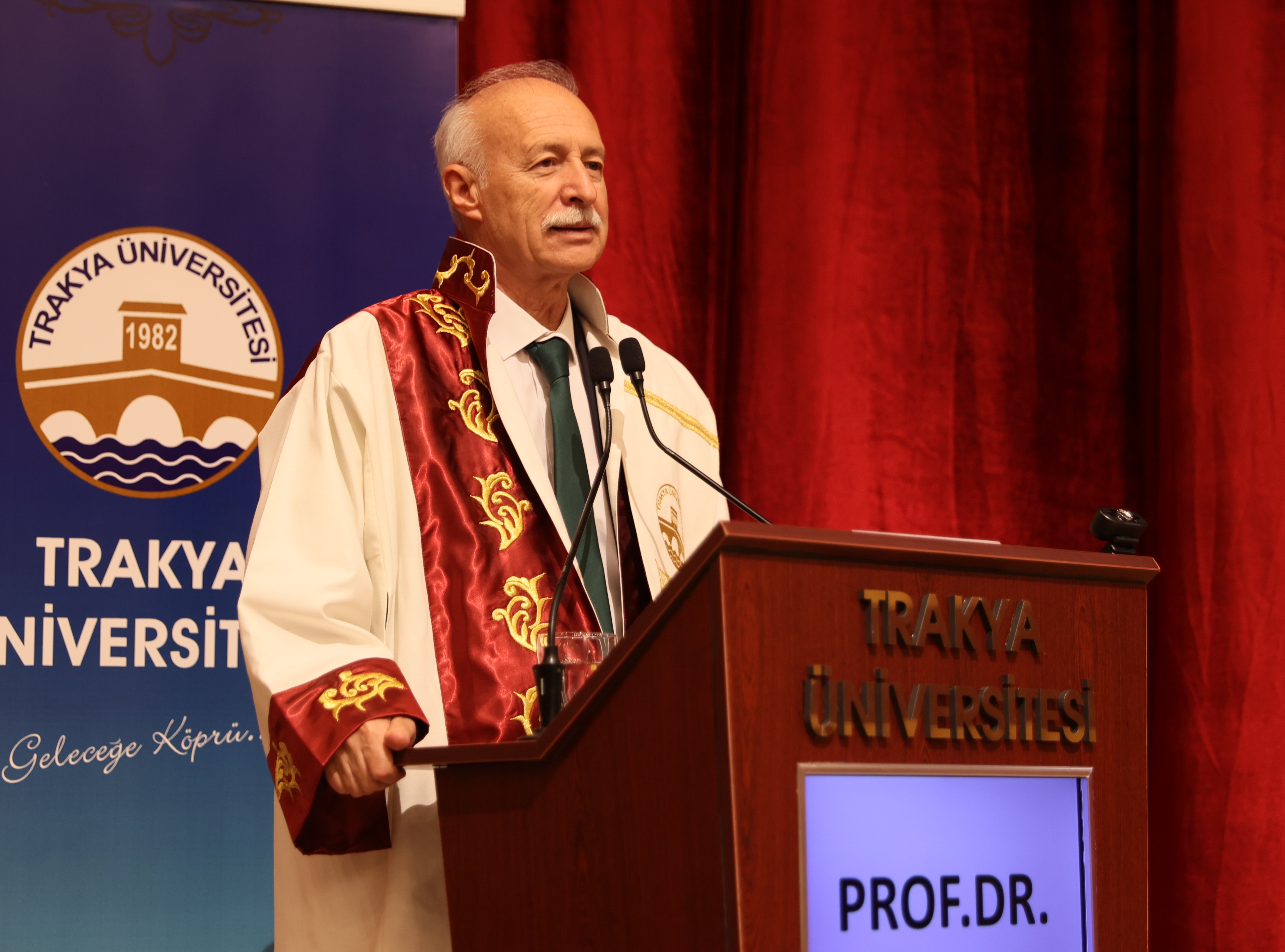 TÜ MYO’da Mezuniyet Coşkusu