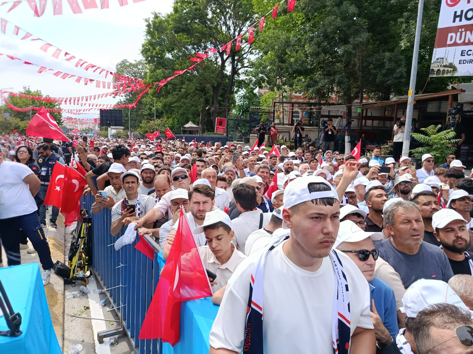 Cumhurbaşkanı Erdoğan’dan Görkemli Toplu Açılış Töreni Edirne’de Büyük Gündü: Selimiye Camii Yeniden İbadette
