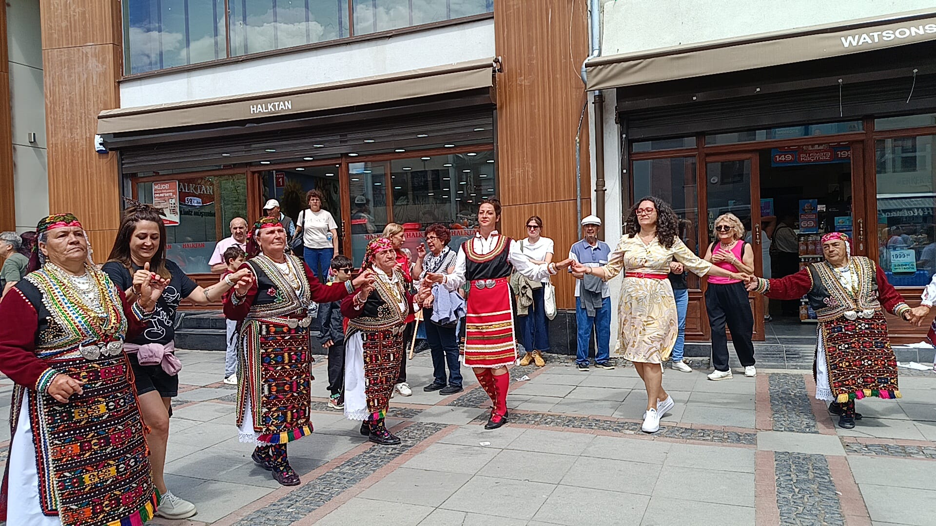 Edirne’de Kültür Şöleni: Balkanlar Edirne’de Sahne Aldı