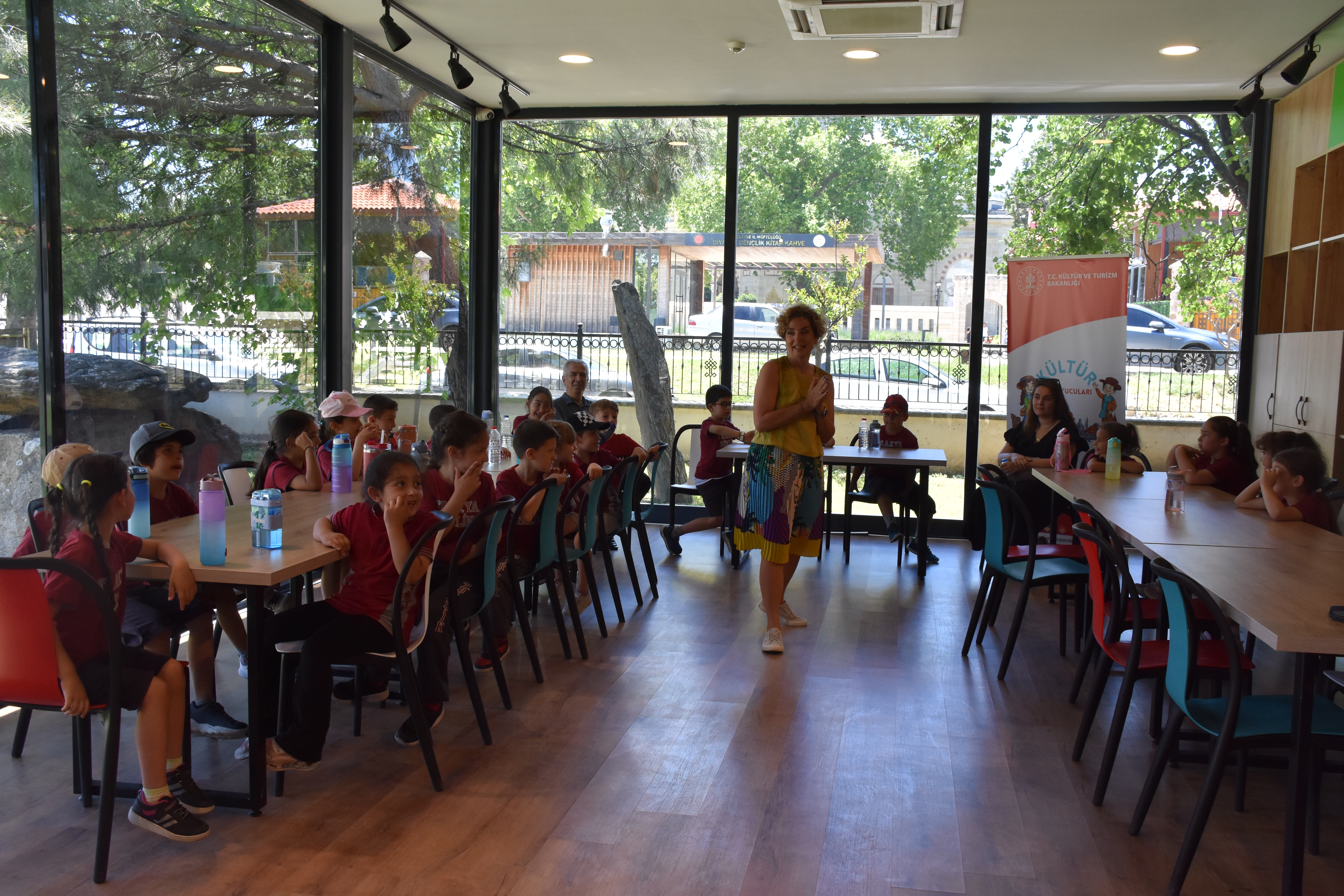 Edirne Bienali'nde öğrencilere sanat ve müzecilik anlatıldı
