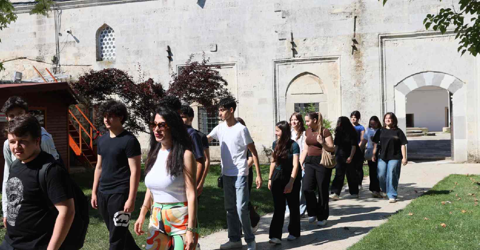 Edirne'de lise öğrencileri Osmanlı tıbbiyesinde ders işledi