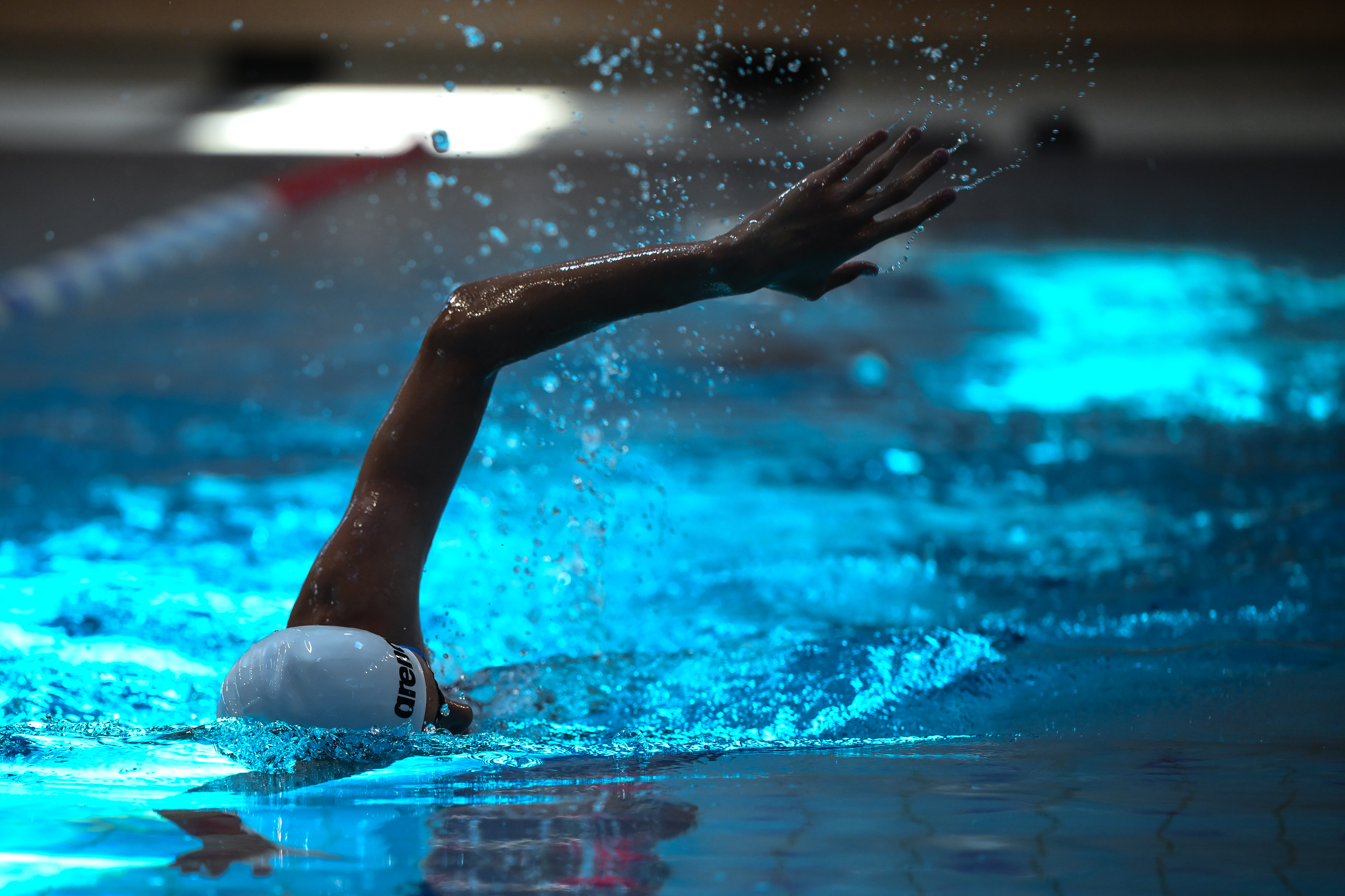 Türkiye şampiyonu ikiz yüzücüler gözlerini olimpiyatlara dikti