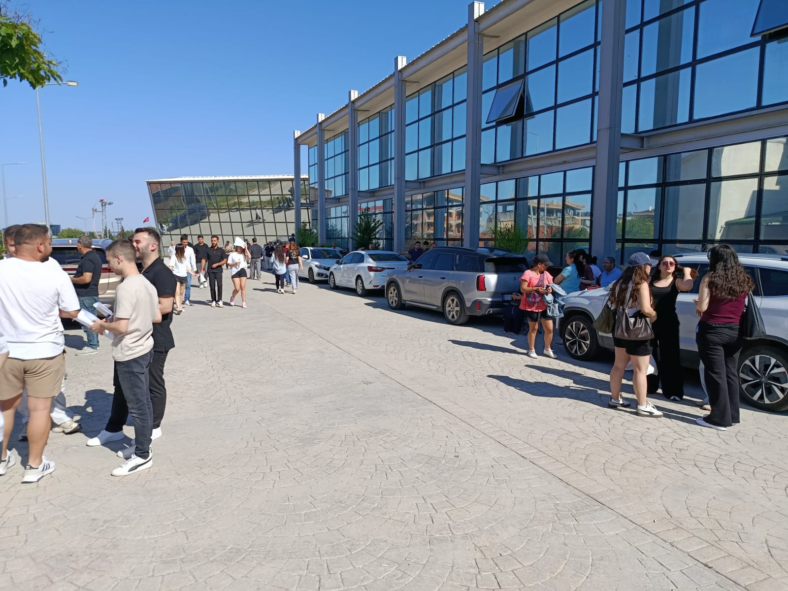 Üniversite Adayları İçin Kritik Hafta Sonu: 2026 YKS’de İlk Oturum Başladı