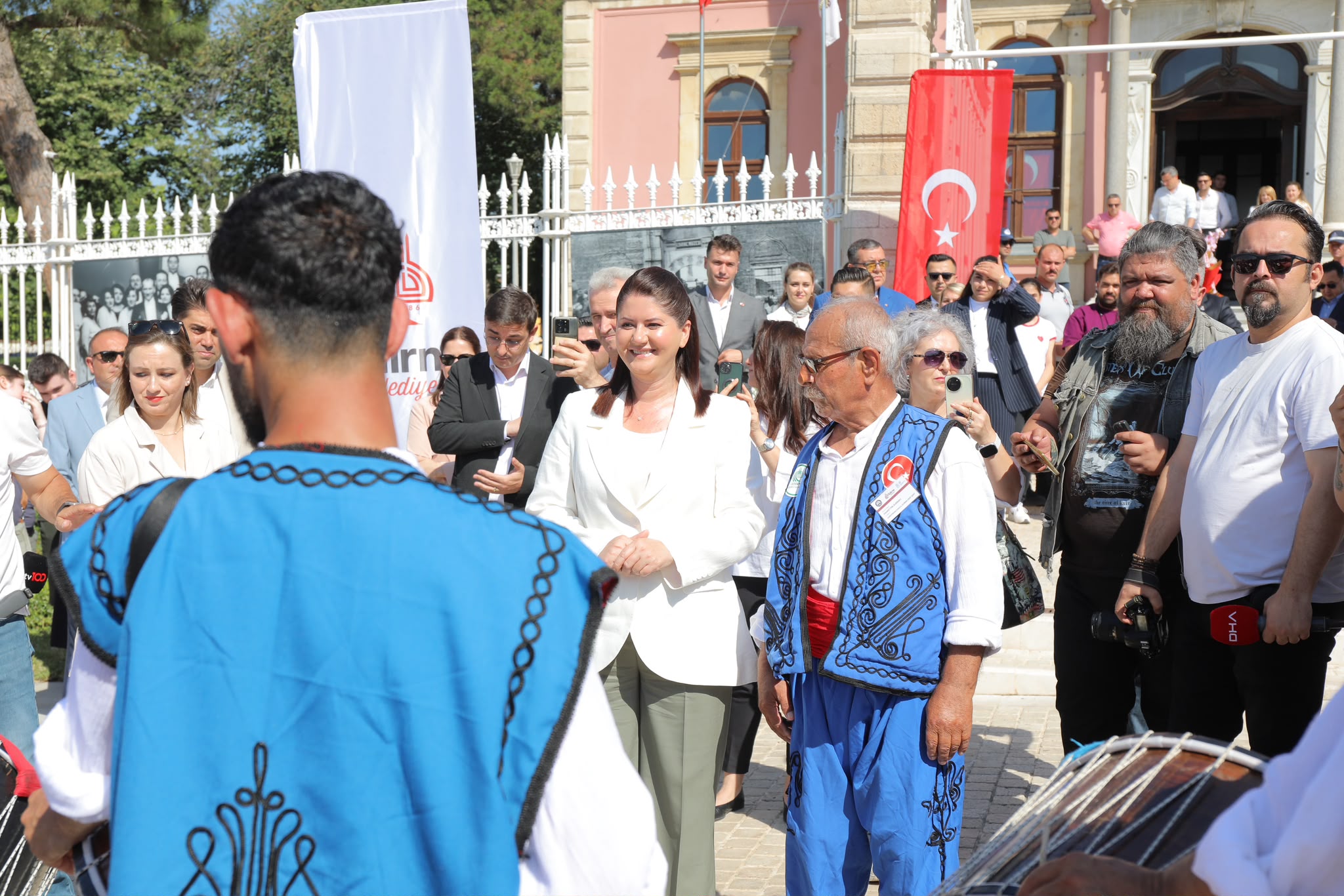Kırkpınar Coşkusu Başladı:  Davul-Zurna Eşliğinde Geleneksel Açılış Büyüledi