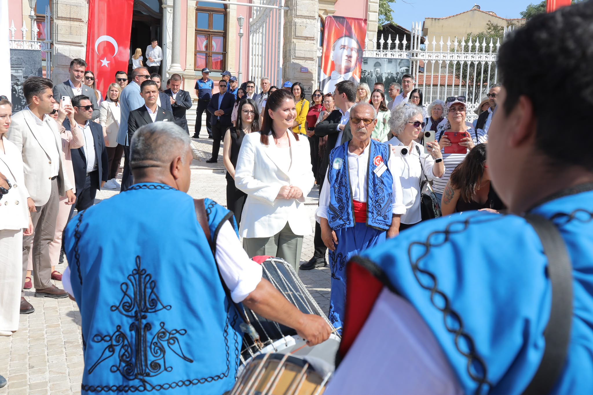 Kırkpınar Coşkusu Başladı:  Davul-Zurna Eşliğinde Geleneksel Açılış Büyüledi