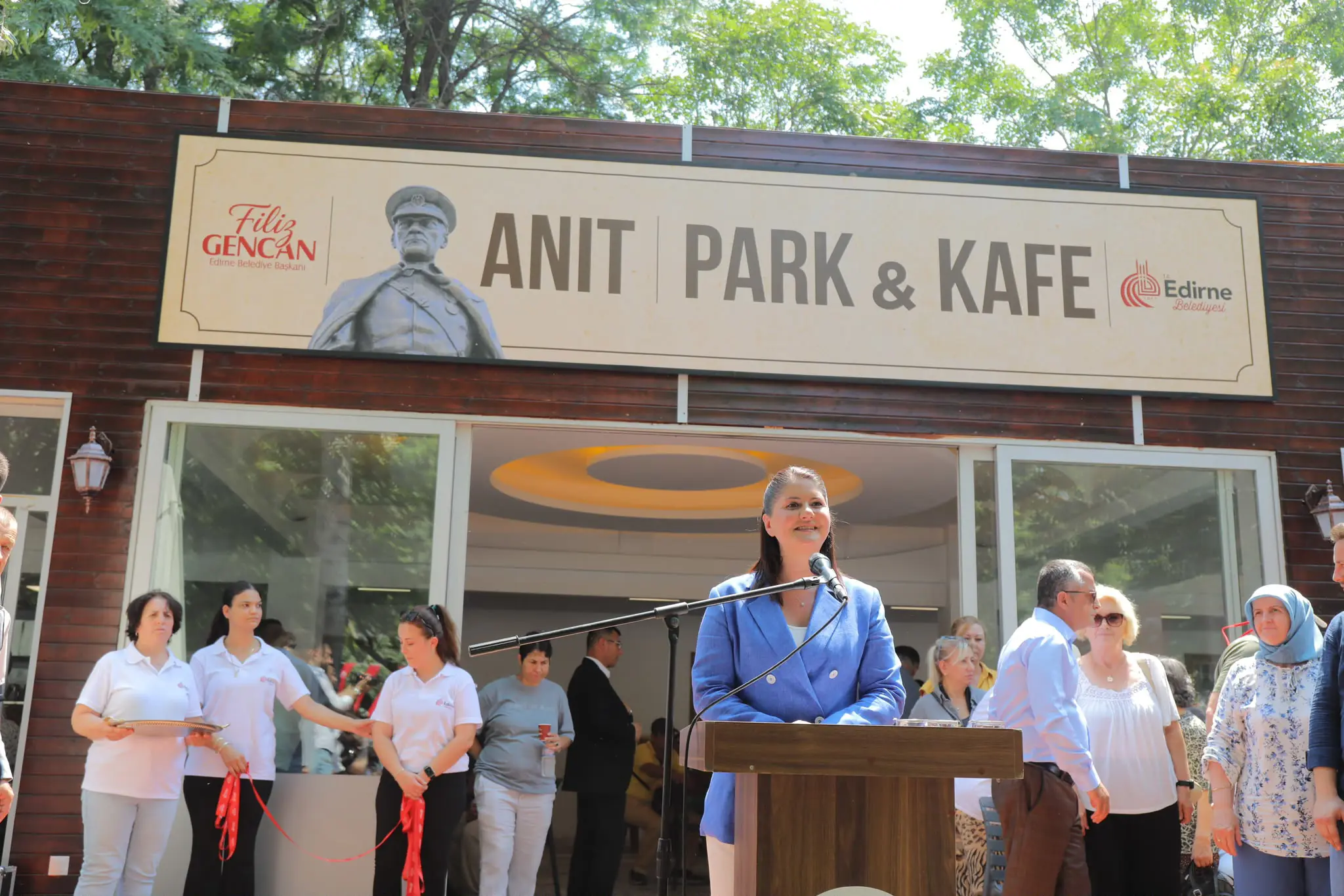 Edirne’nin Kalbinde Yepyeni Bir Sayfa:  Anıt Park & Kafe Açıldı