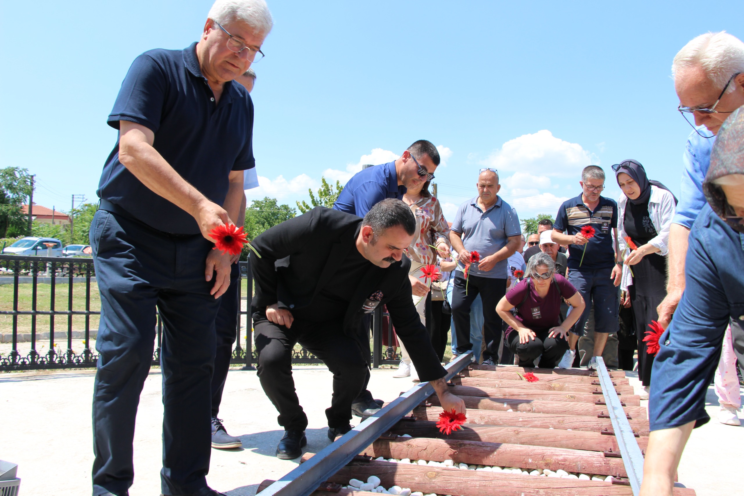 Uzunköprü’de Çorlu Tren Kazasının 8. Yılında Duygu Dolu Anma