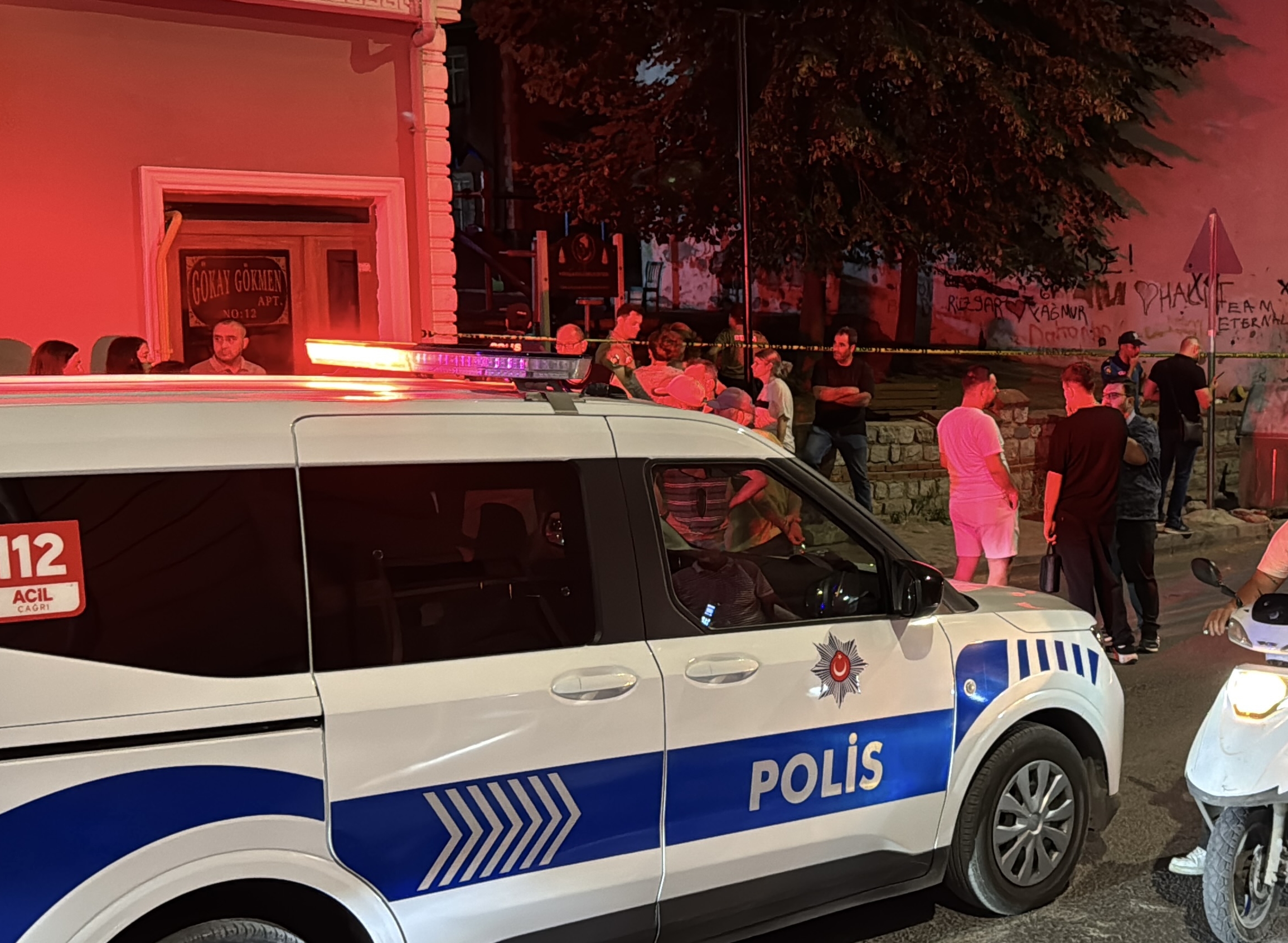 Eski Eş Dehşeti: Kadın Hayatını Kaybetti, Kızı Yaralı