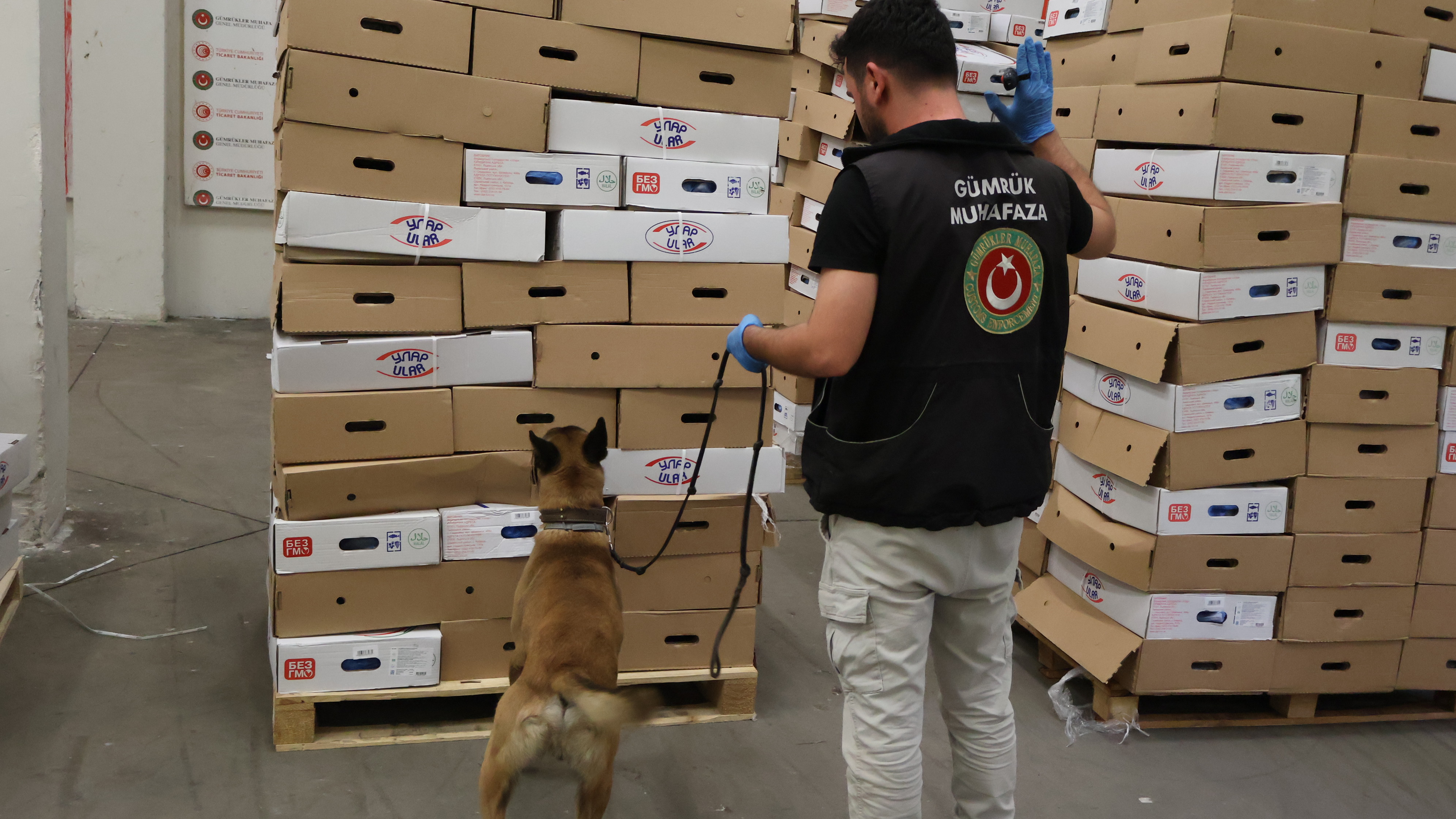Kapıkule'de 526 kilo 327 gram uyuşturucu ele geçirildi