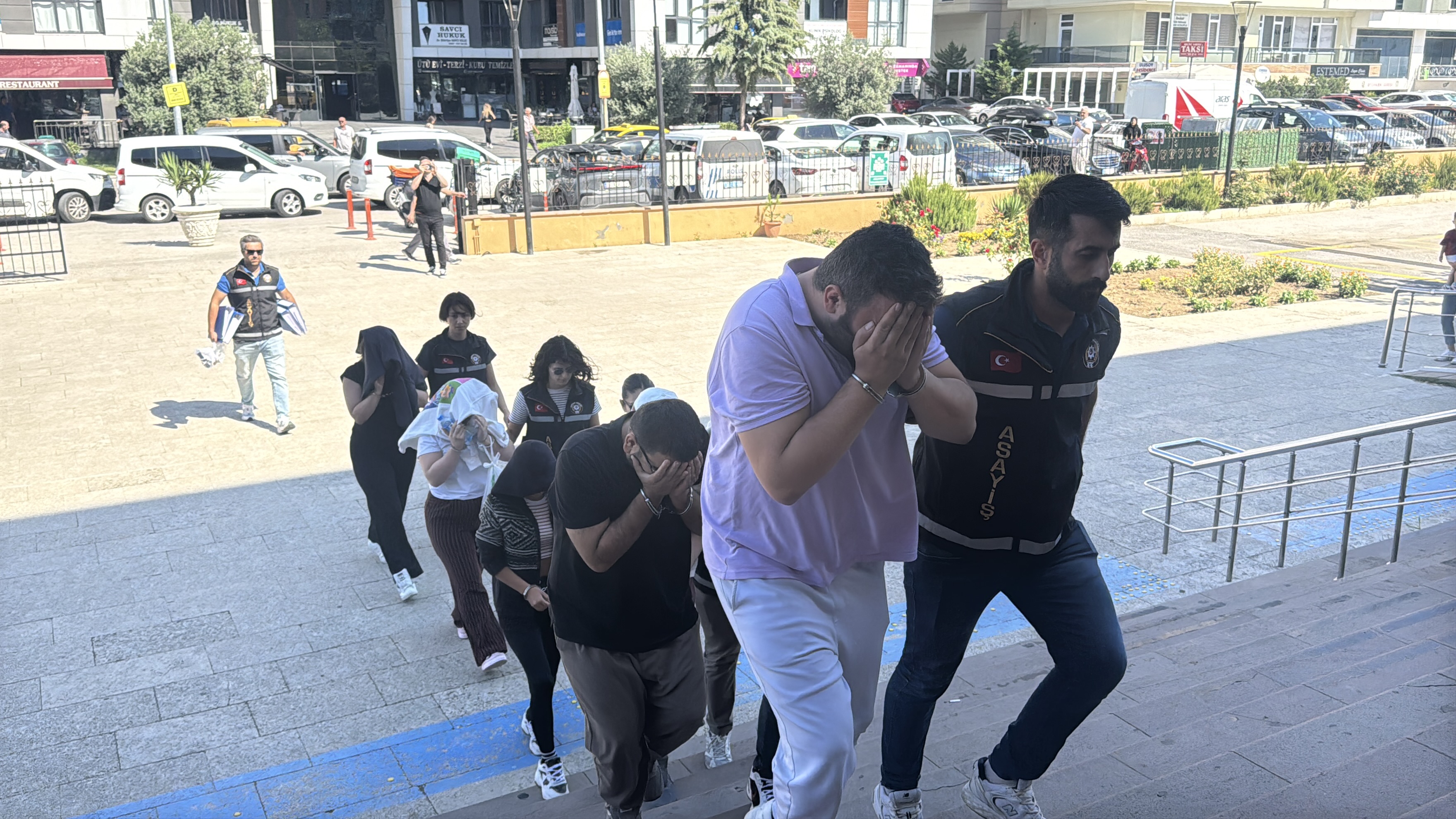 Edirne merkezli fuhuş operasyonunda 6 şüpheli yakalandı