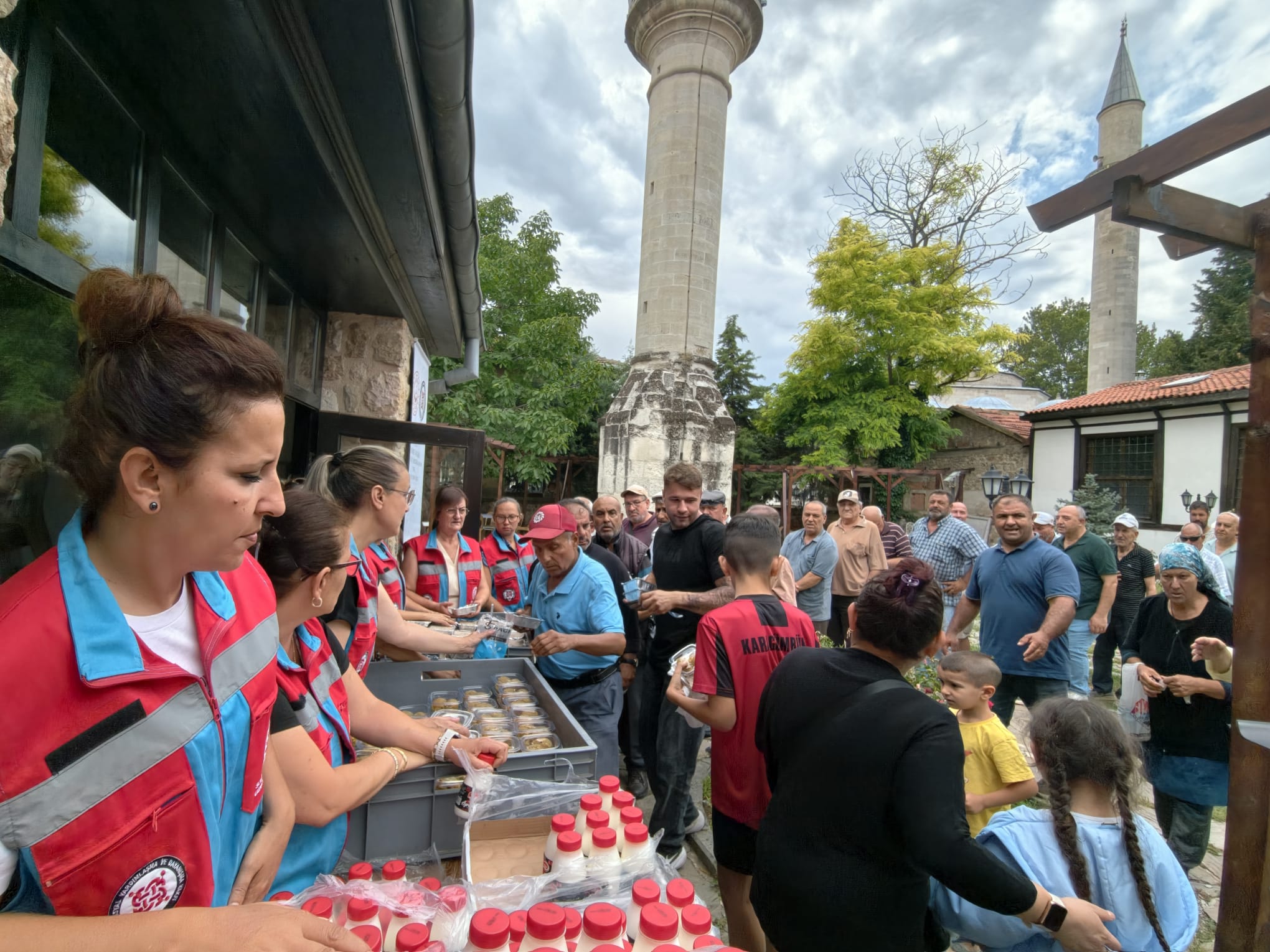 Edirne’de Gönül Sofrası Kuruldu