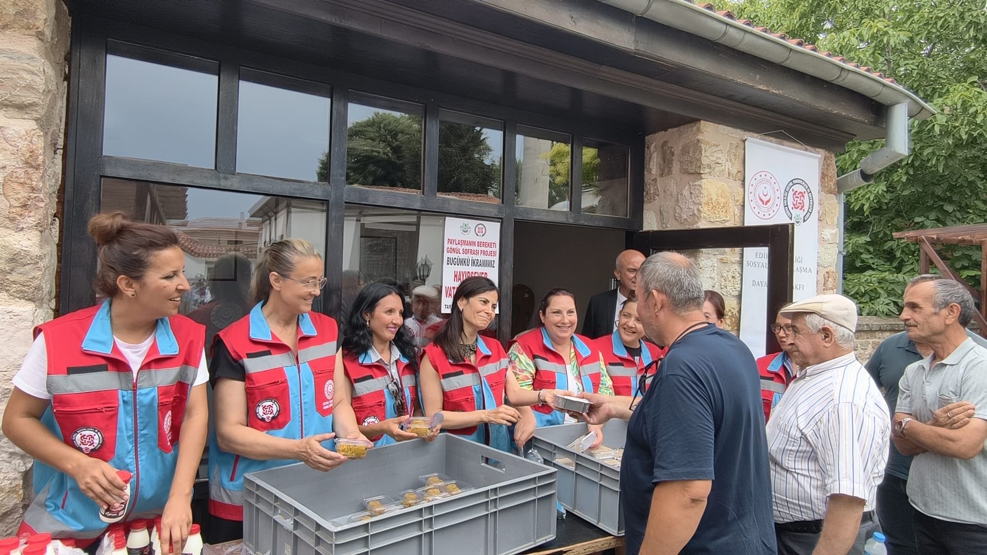 Edirne’de Gönül Sofrası Kuruldu